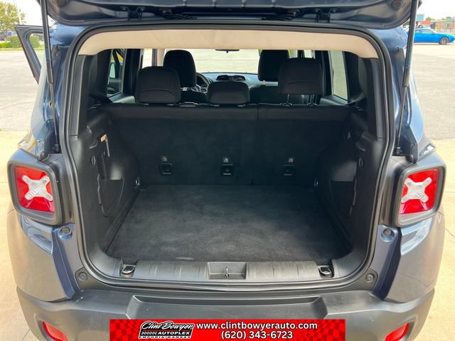 Used 2020 Jeep Renegade Latitude AWD/4WD image 21