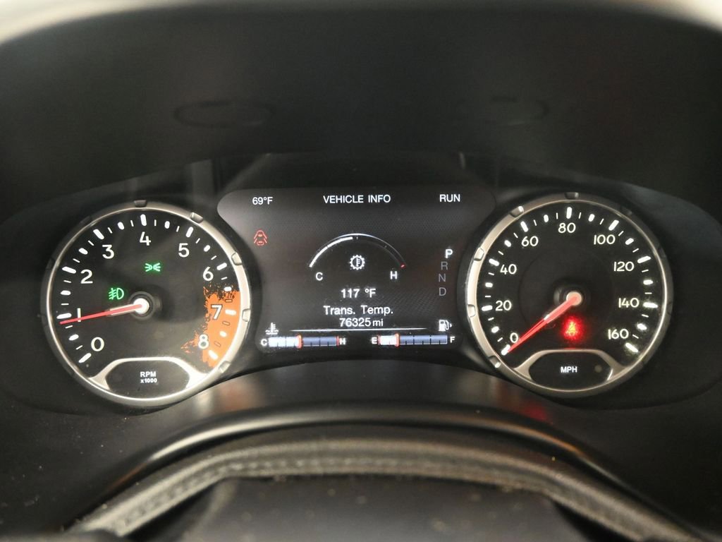 Used 2017 Jeep Renegade Limited FWD image 13