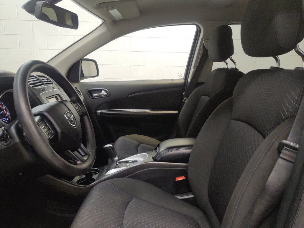 Used 2019 Dodge Journey SE FWD image 17