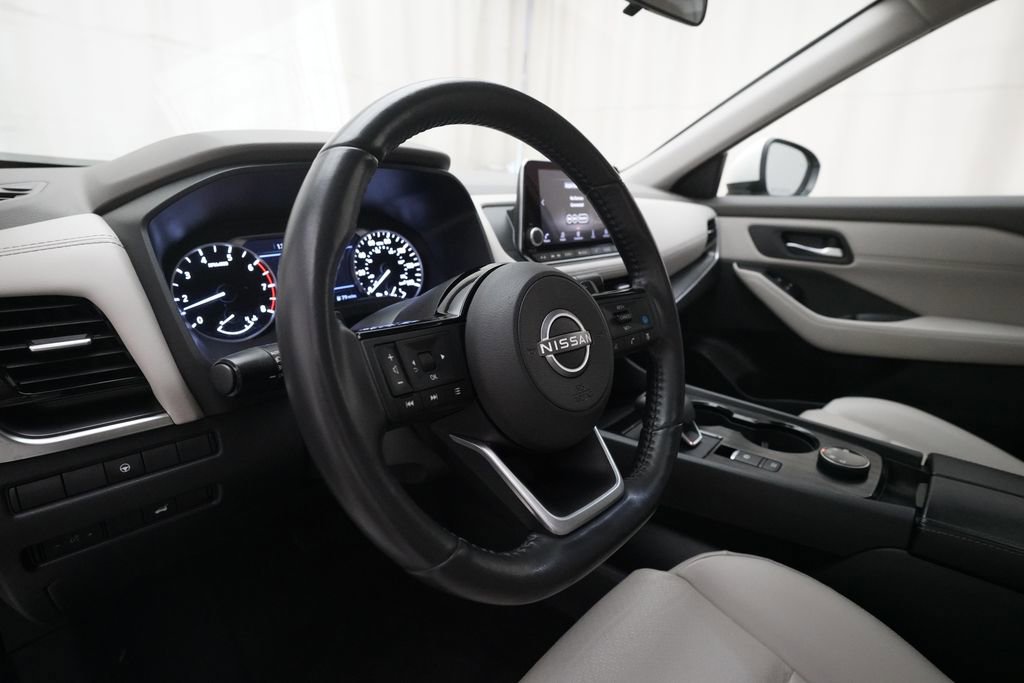Used 2023 Nissan Rogue SV w/ SV Premium Package AWD/4WD image 8