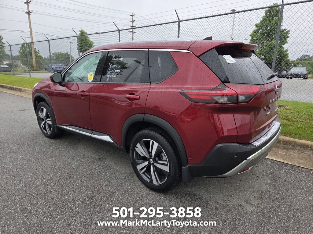 Used 2021 Nissan Rogue Platinum FWD image 7
