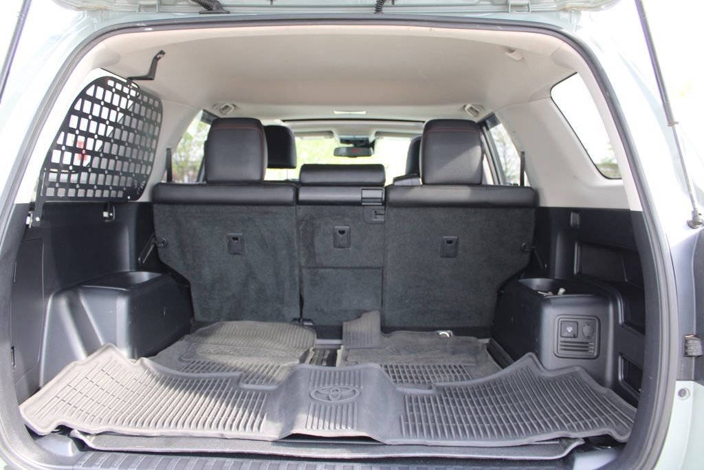 Used 2022 Toyota 4Runner TRD Off-Road Premium w/ Moonroof Package AWD/4WD image 11