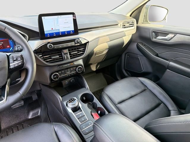 Used 2021 Ford Escape Titanium AWD/4WD image 24