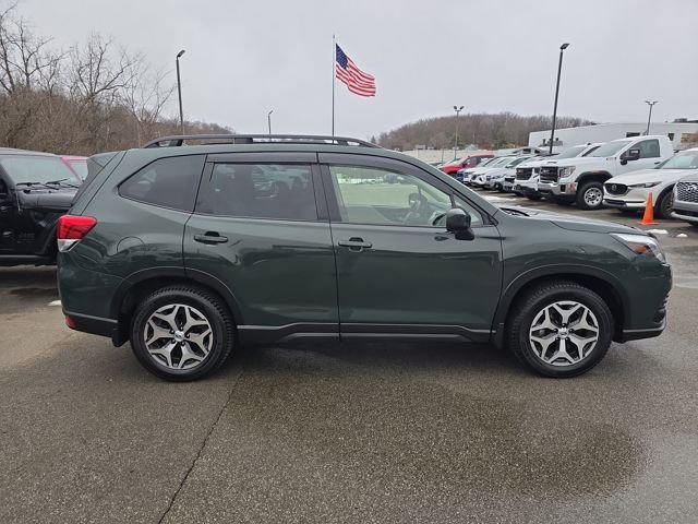 Certified 2022 Subaru Forester Premium image 6