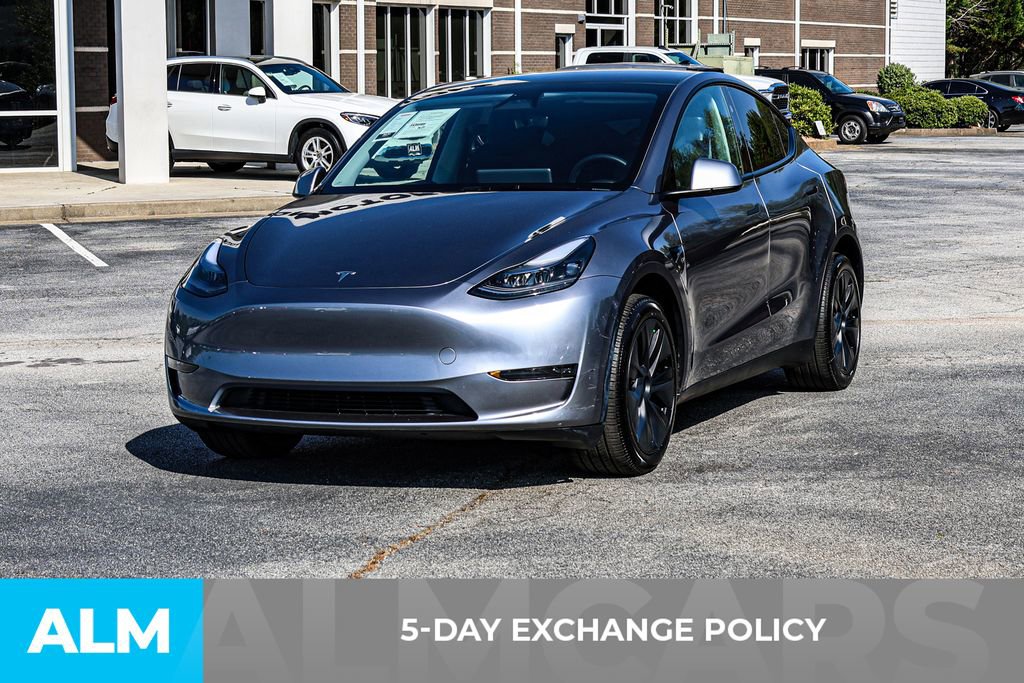 Used 2025 Tesla Model Y Long Range image 4