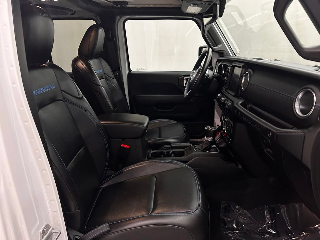 Used 2023 Jeep Wrangler Unlimited Rubicon 4xe w/ Cold Weather Group AWD/4WD image 17
