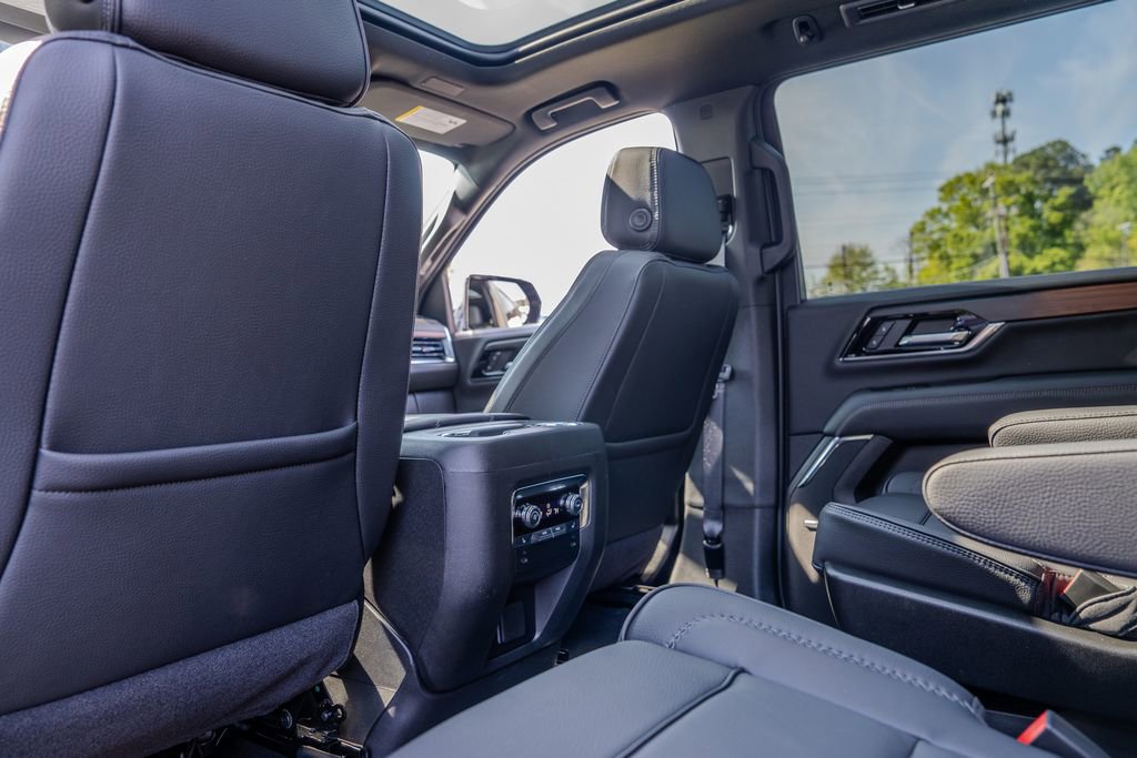 Used 2026 GMC Yukon XL Denali w/ Sun & Power Step Package image 22