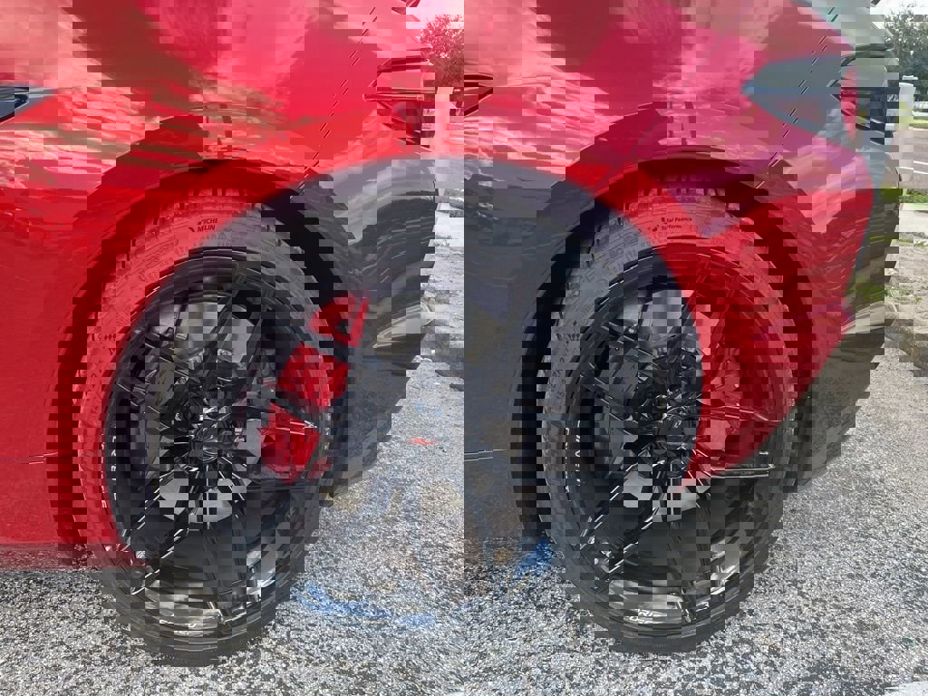 Used 2025 Chevrolet Corvette Z06 image 9