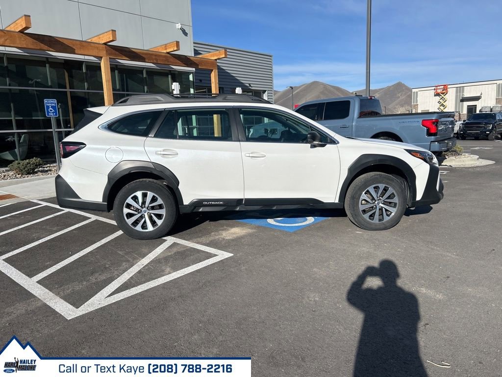 Used 2024 Subaru Outback 2.5i image 8