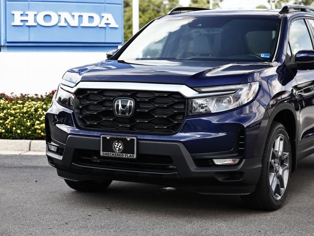 Used 2023 Honda Passport EX-L image 2