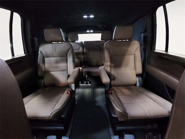 New 2026 Chevrolet Suburban High Country image 13