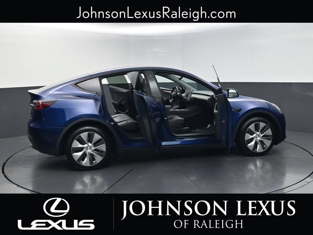 Used 2023 Tesla Model Y Long Range AWD/4WD image 24