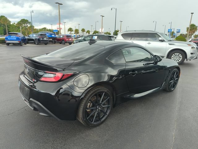 Used 2022 Toyota GR86 Premium RWD image 6