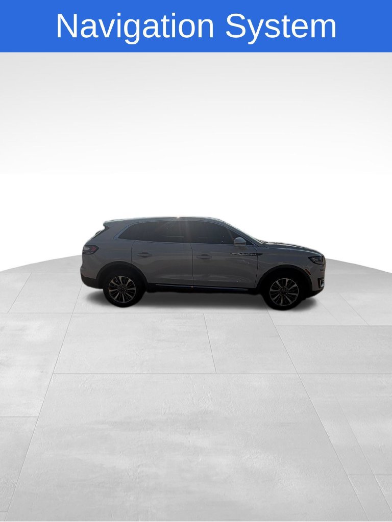 Used 2019 Lincoln Nautilus Select AWD/4WD image 4