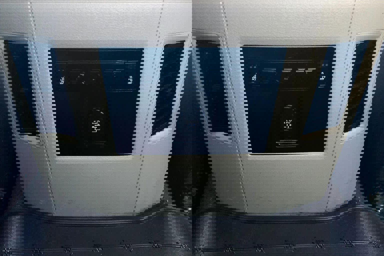 Used 2018 RAM 2500 Longhorn image 36