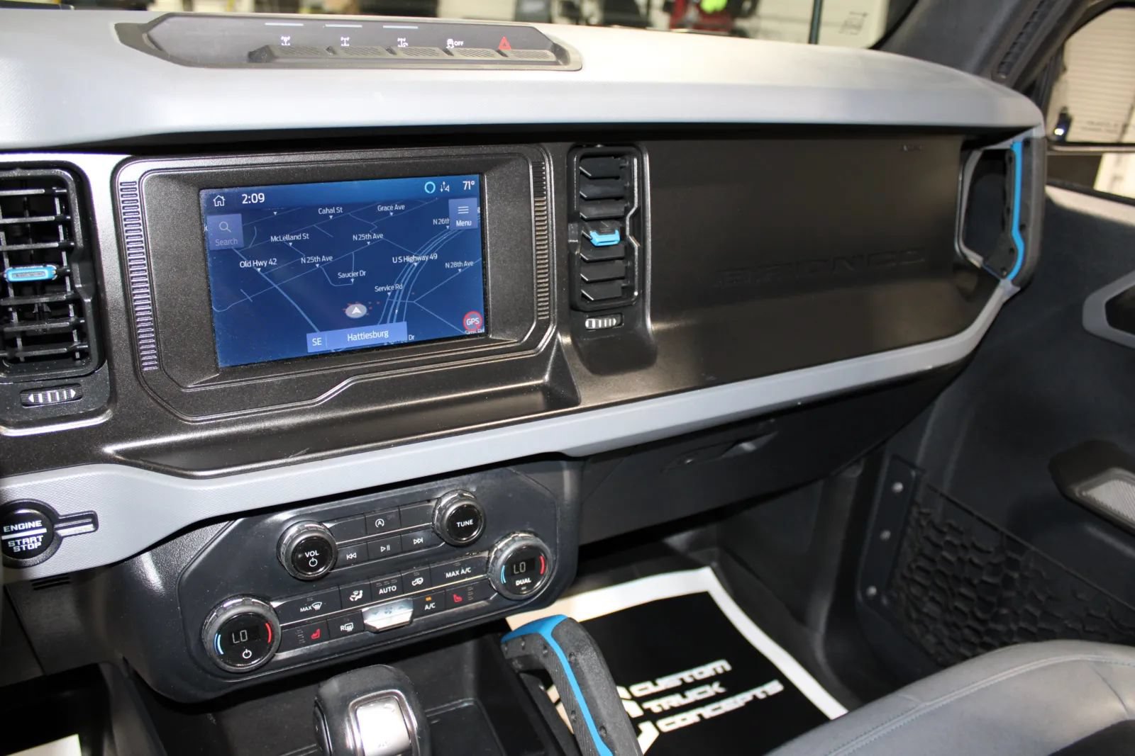 Used 2021 Ford Bronco Black Diamond w/ Sasquatch Package AWD/4WD image 23
