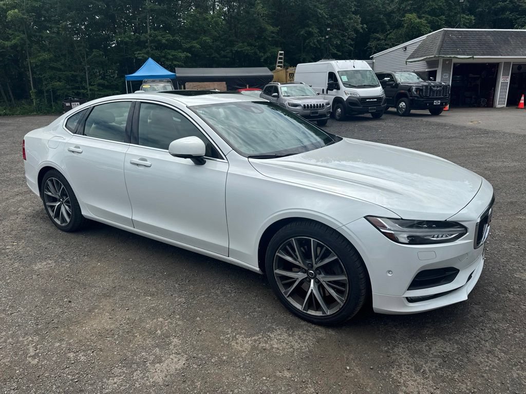 Used 2017 Volvo S90 T6 Momentum w/ Vision Package AWD/4WD image 2