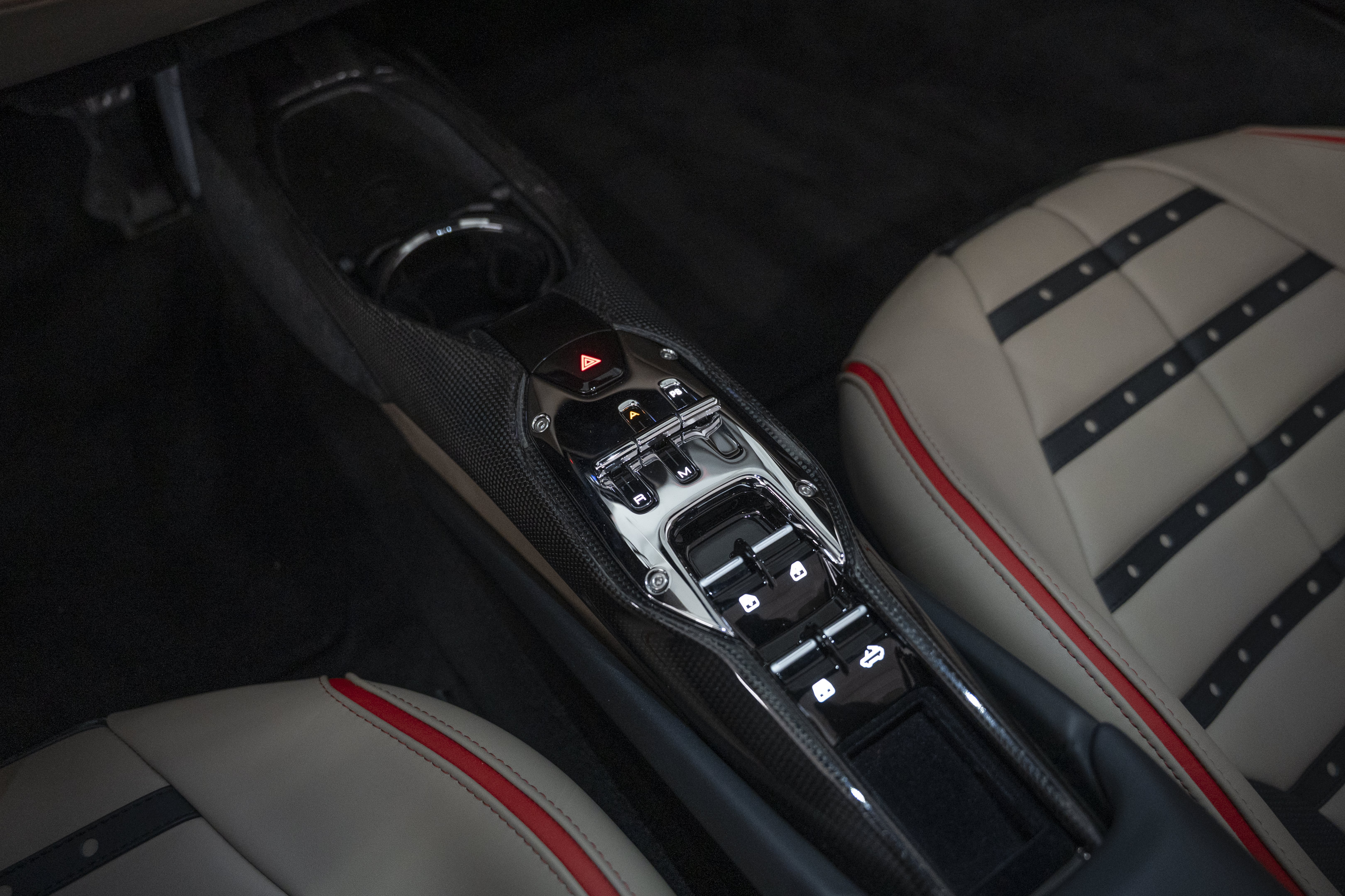 Used 2025 Ferrari 296 GTS RWD image 41