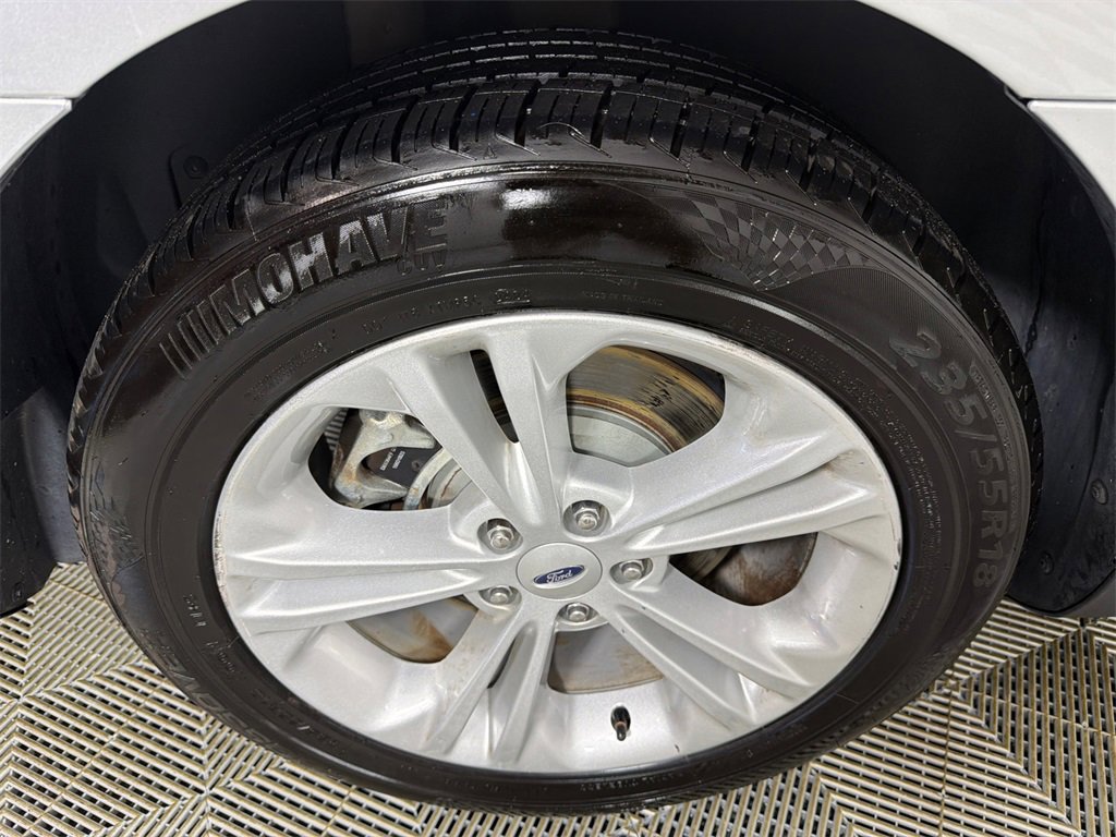 Used 2017 Ford Taurus SE image 17