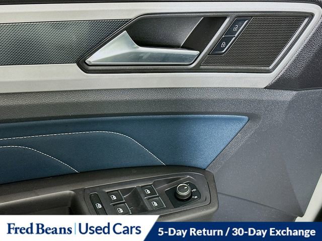 Used 2022 Volkswagen Atlas Cross Sport SEL R-Line image 18