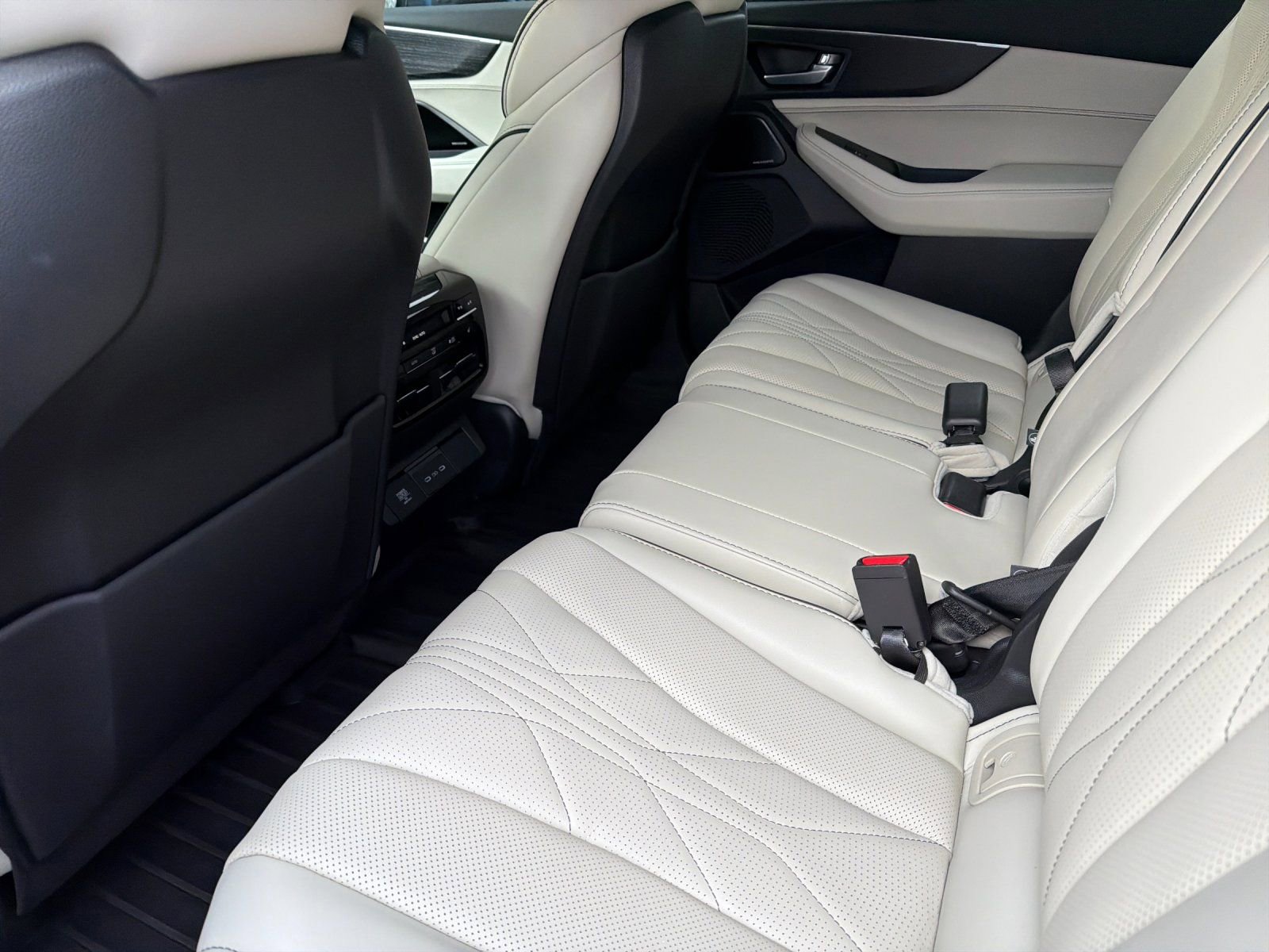 Used 2025 Acura MDX Type S image 11