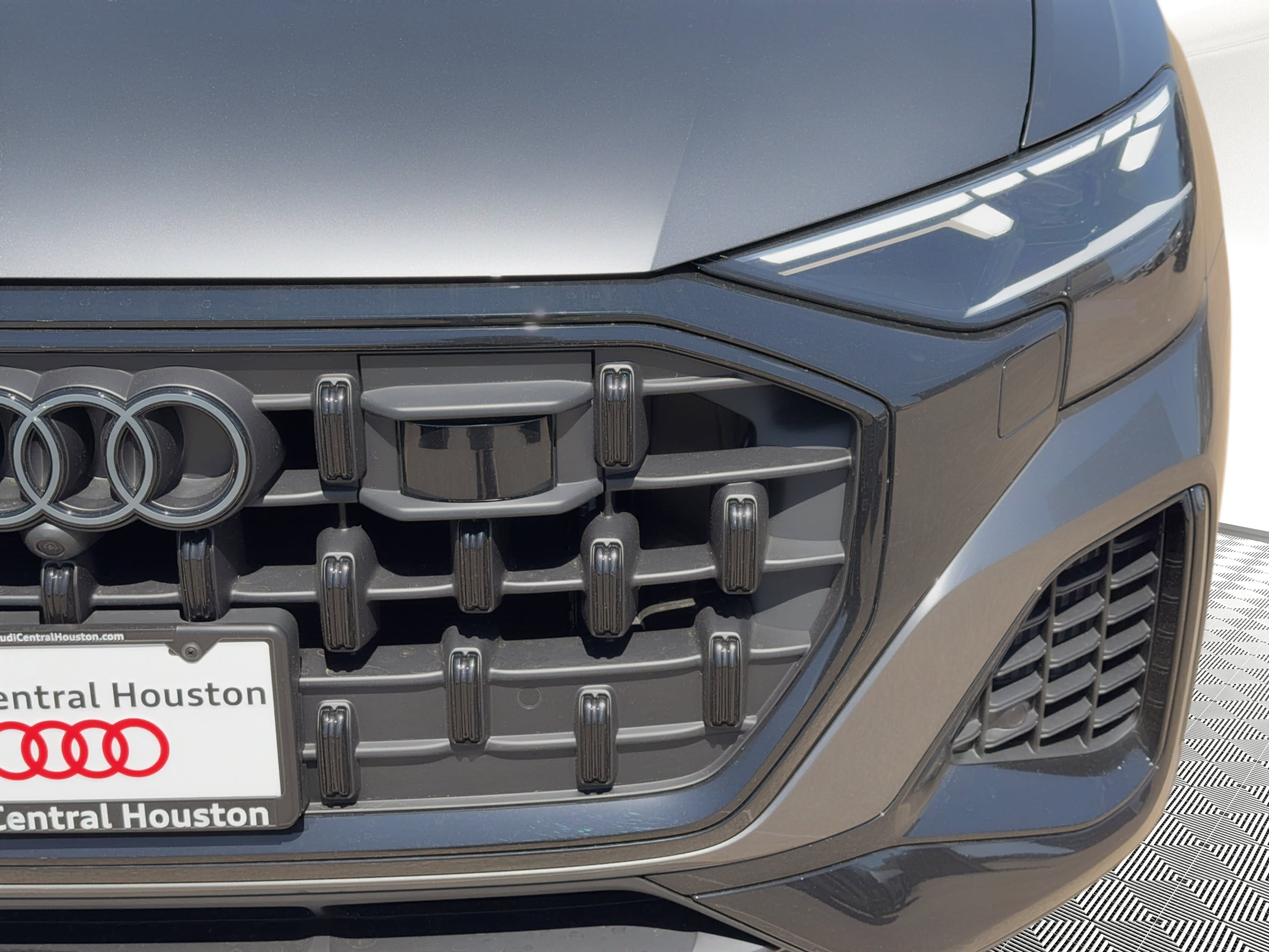 New 2026 Audi Q8 Premium image 11