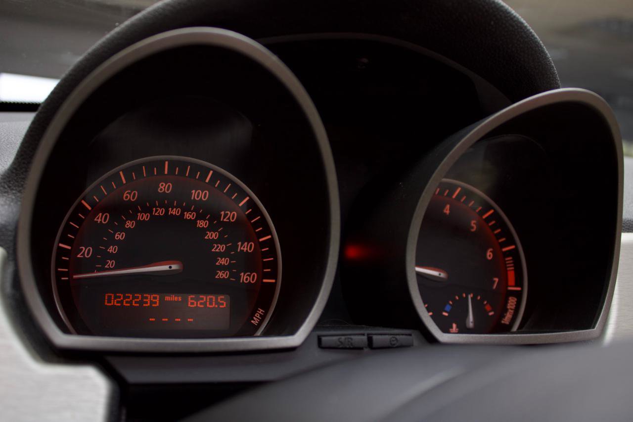 Used 2003 BMW Z4 3.0i image 22