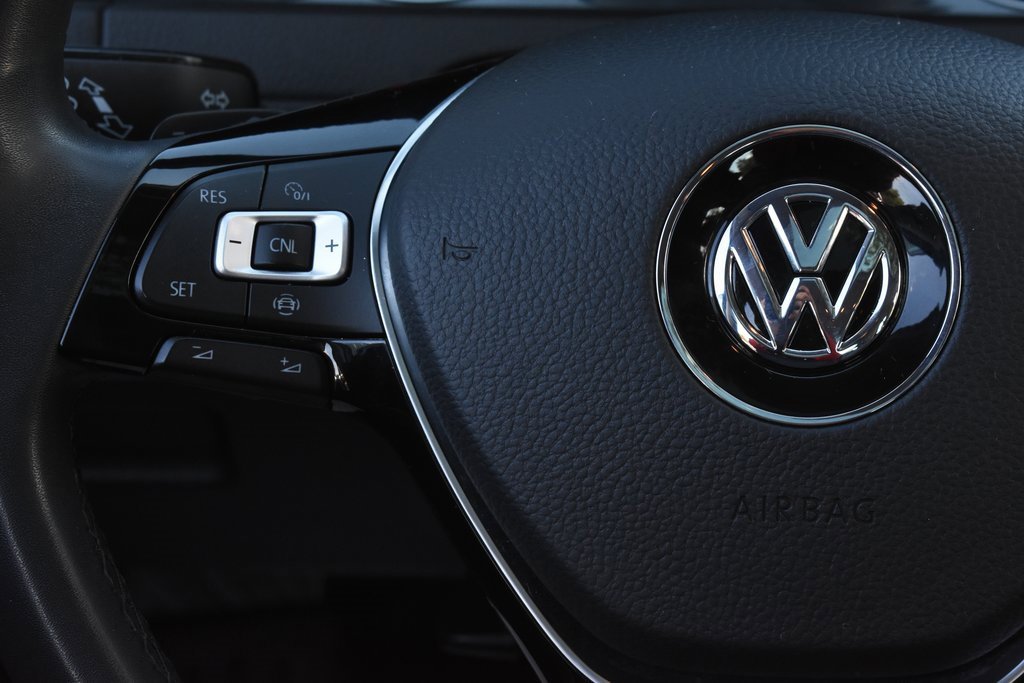 Used 2021 Volkswagen Golf 4-Door image 30