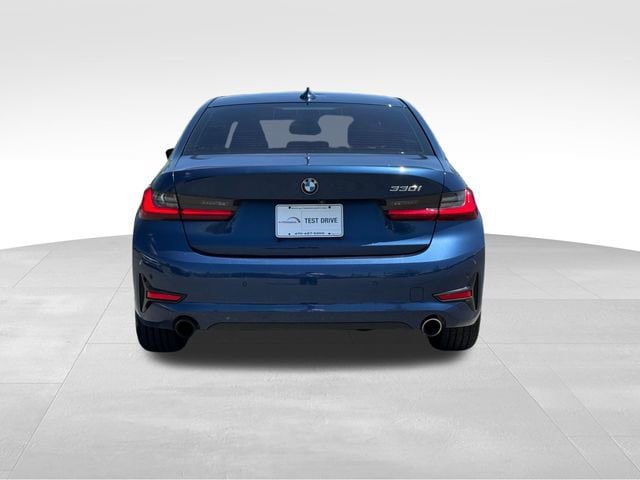 Used 2022 BMW 330i Sedan w/ Driving Assistance Package RWD image 4