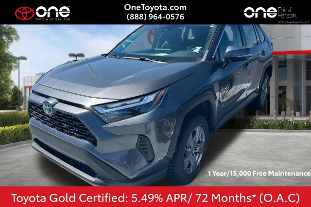 Used 2022 Toyota RAV4 XLE AWD/4WD image 1