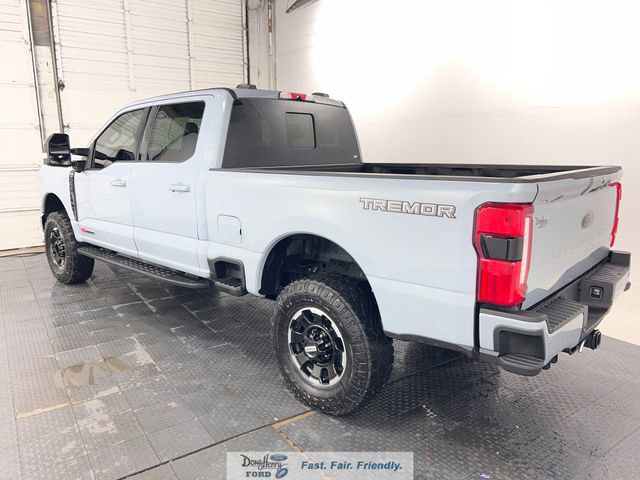 Used 2025 Ford F250 Lariat w/ Lariat Ultimate Package image 5