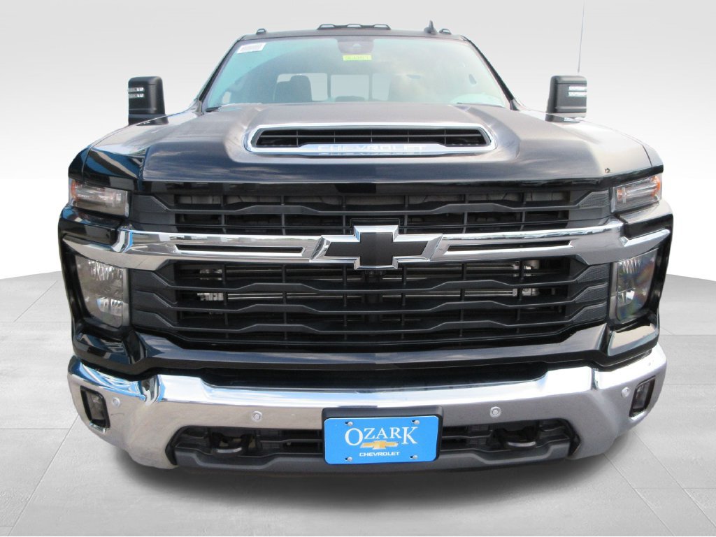 New 2026 Chevrolet Silverado 3500 LT w/ All Star Edition AWD/4WD image 9