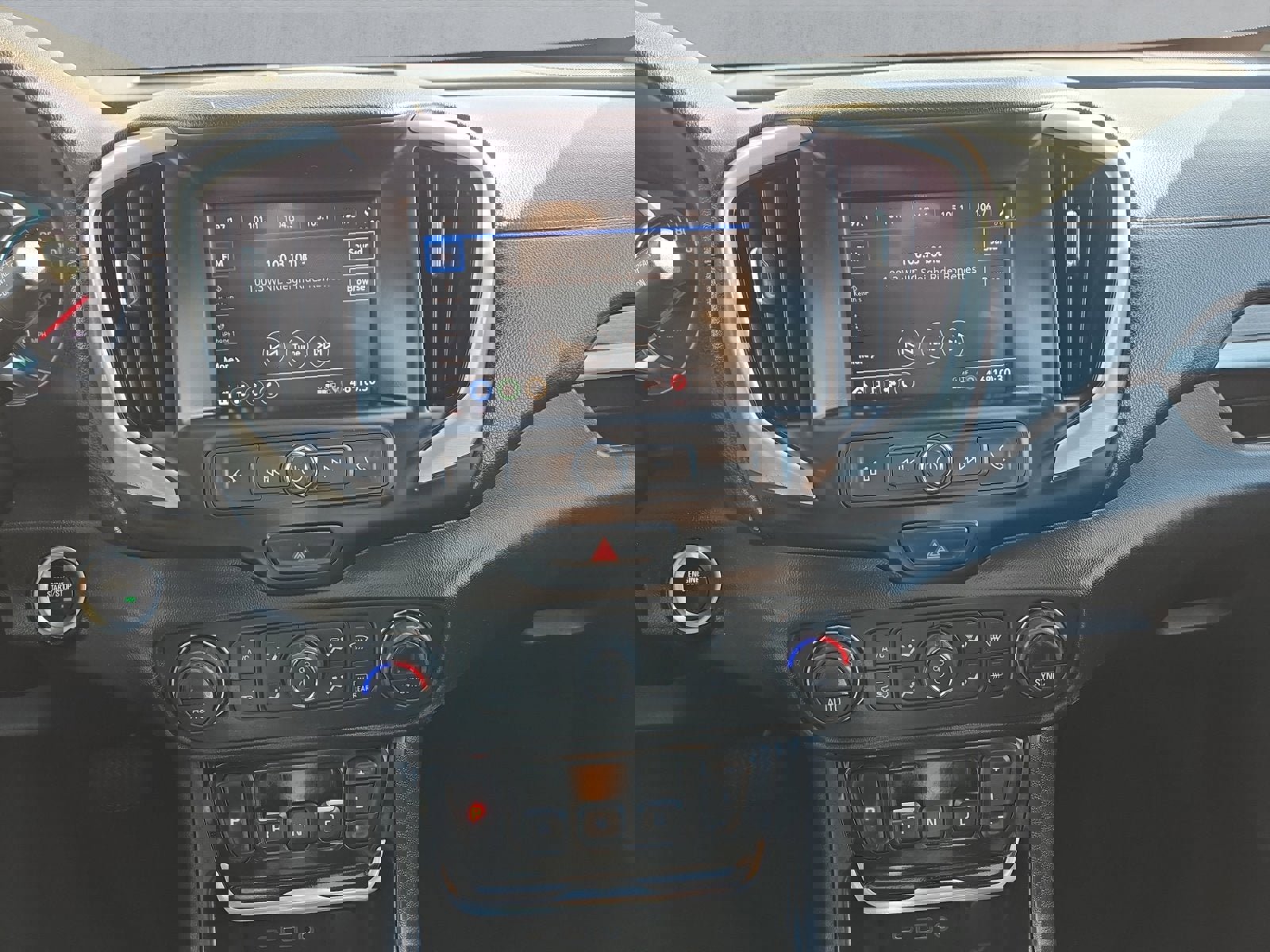 Used 2021 GMC Terrain SLE w/ Driver Convenience Package image 17