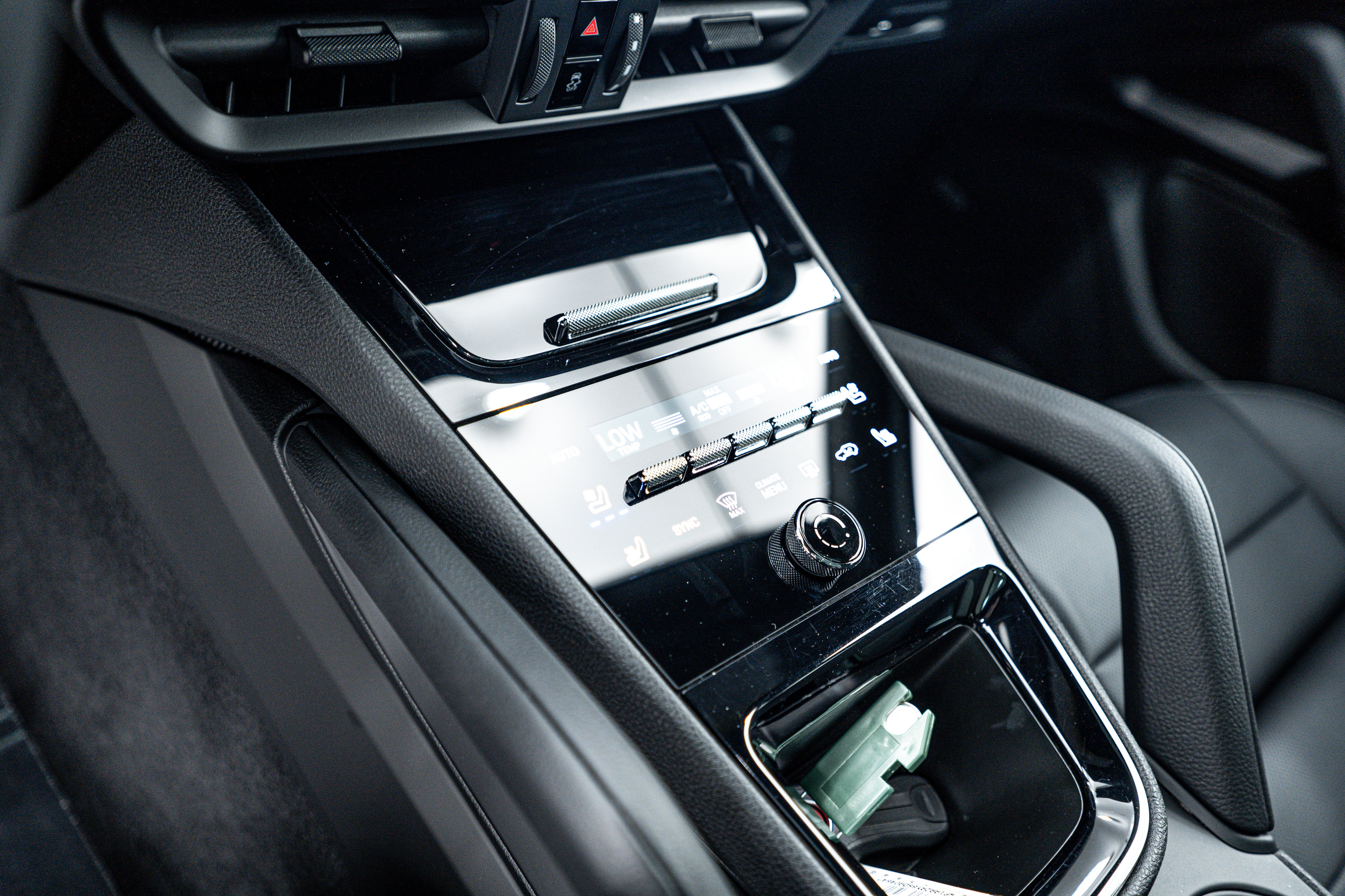 Certified 2025 Porsche Cayenne image 17