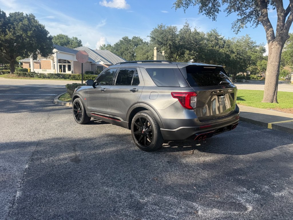 Used 2020 Ford Explorer ST w/ Premium Technology Package AWD/4WD image 10