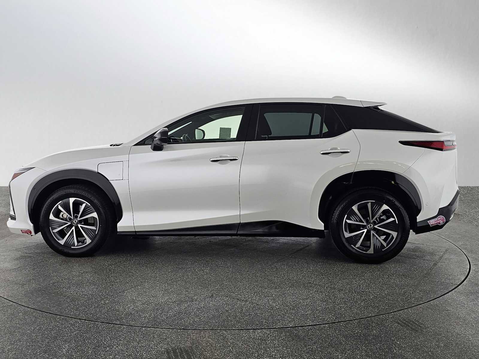 Certified 2024 Lexus RZ 450e Premium w/ Technology Package AWD/4WD image 6