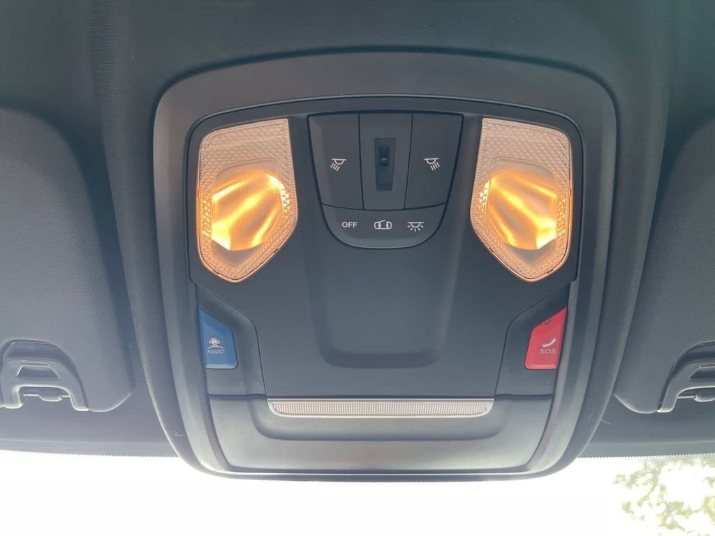 Used 2024 RAM 3500 Tradesman w/ Chrome Appearance Group image 28