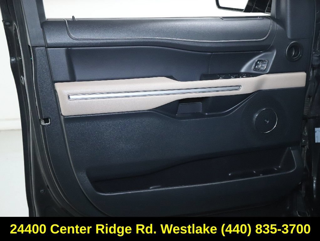 Used 2022 Ford Expedition Max Limited AWD/4WD image 18