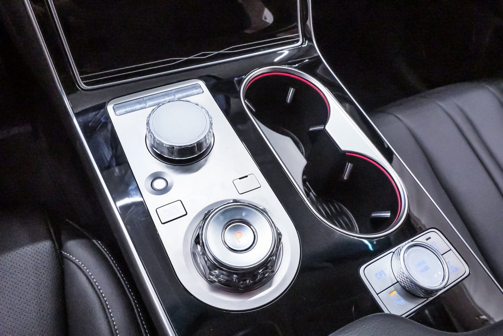 Certified 2025 Genesis GV80 2.5T Standard image 17