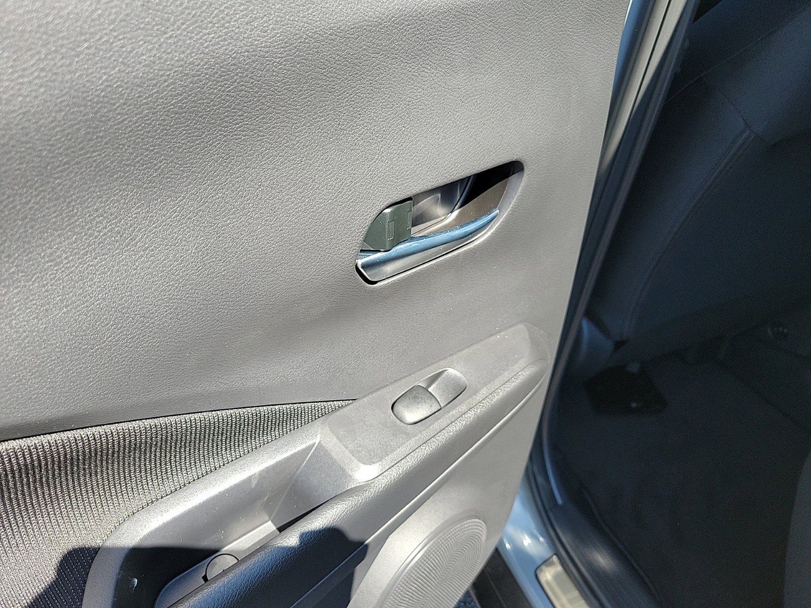 New 2024 Nissan Kicks SV w/ Interior Electronics Package image 19