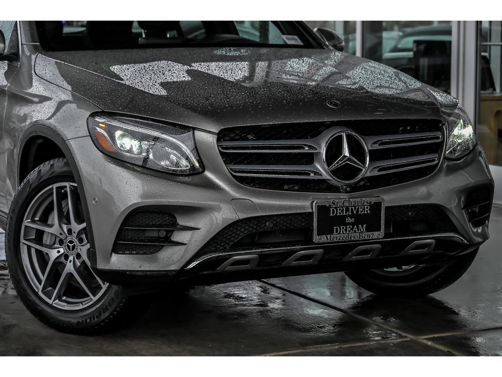 Used 2019 Mercedes-Benz GLC 300 4MATIC image 2
