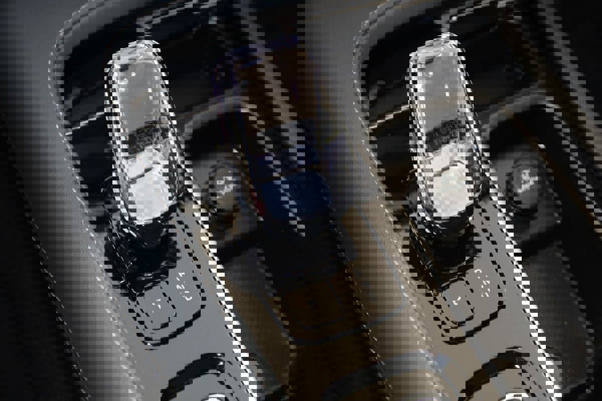 Used 2024 Volvo XC90 T8 Ultimate w/ Protection Package Premier image 7