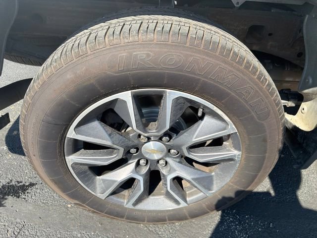 Used 2022 Chevrolet Silverado 1500 LT AWD/4WD image 31
