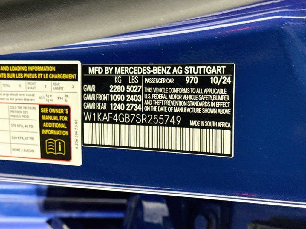 Used 2025 Mercedes-Benz C 300 Sedan image 35