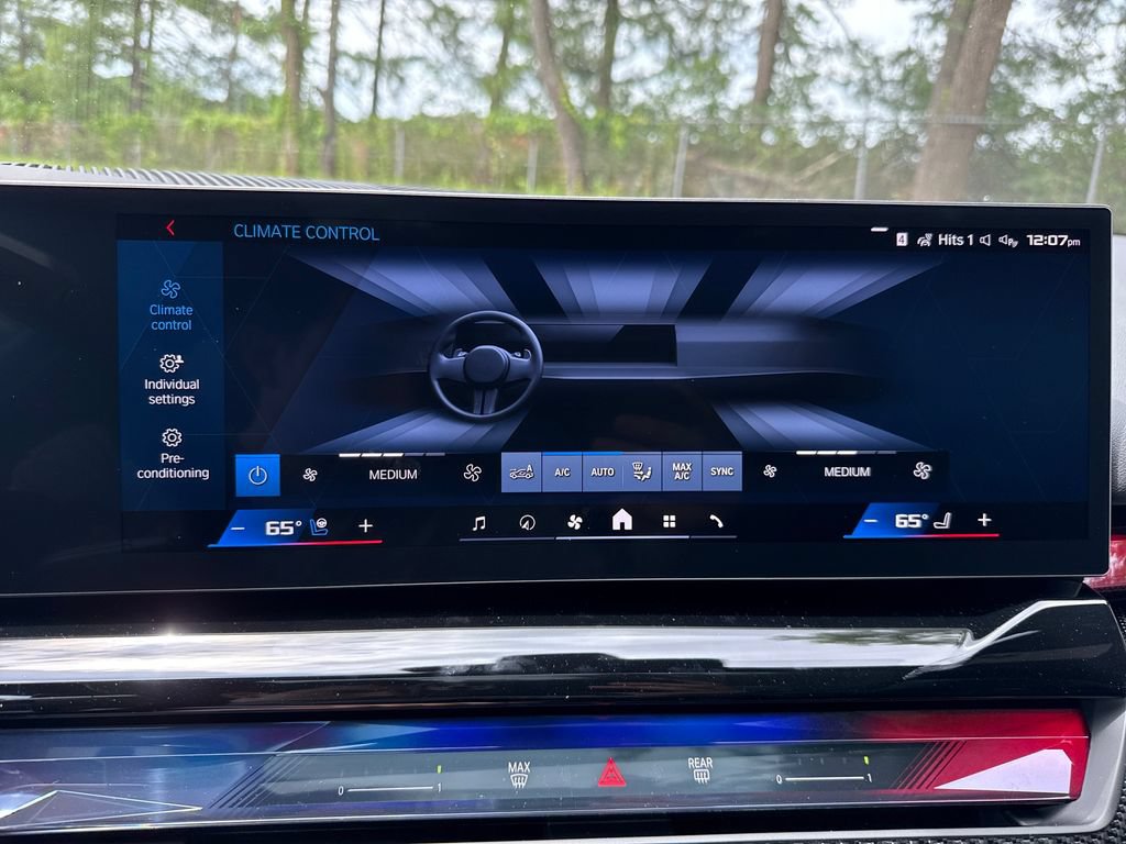 New 2027 BMW M5 Touring AWD/4WD image 18