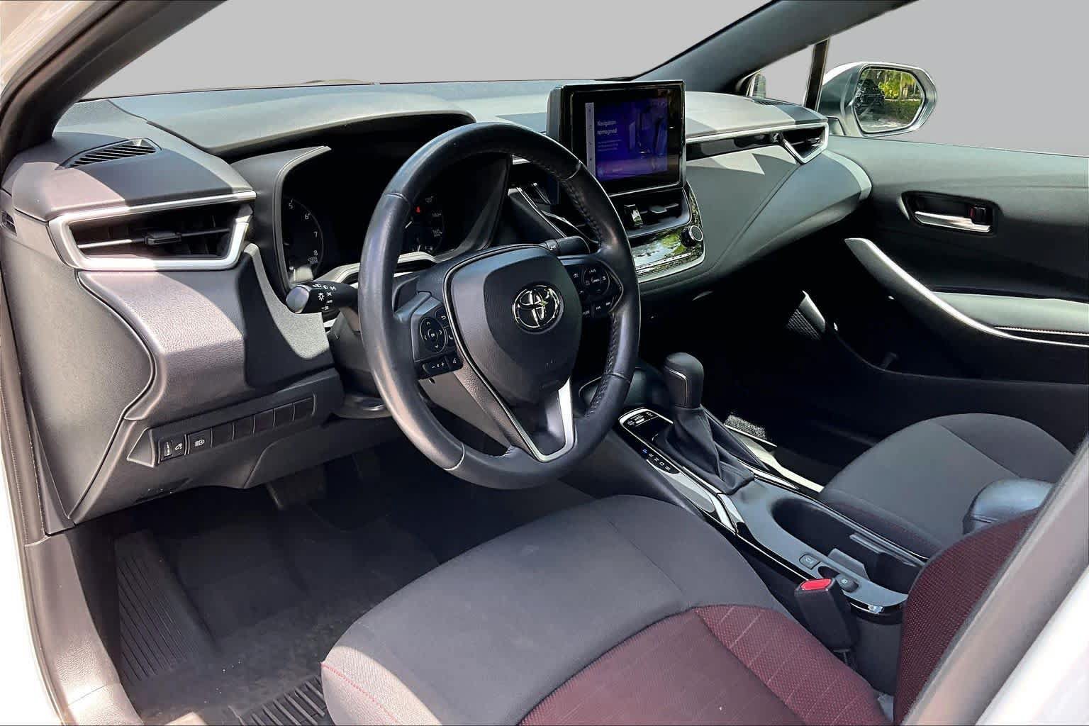 Used 2024 Toyota Corolla SE FWD image 18