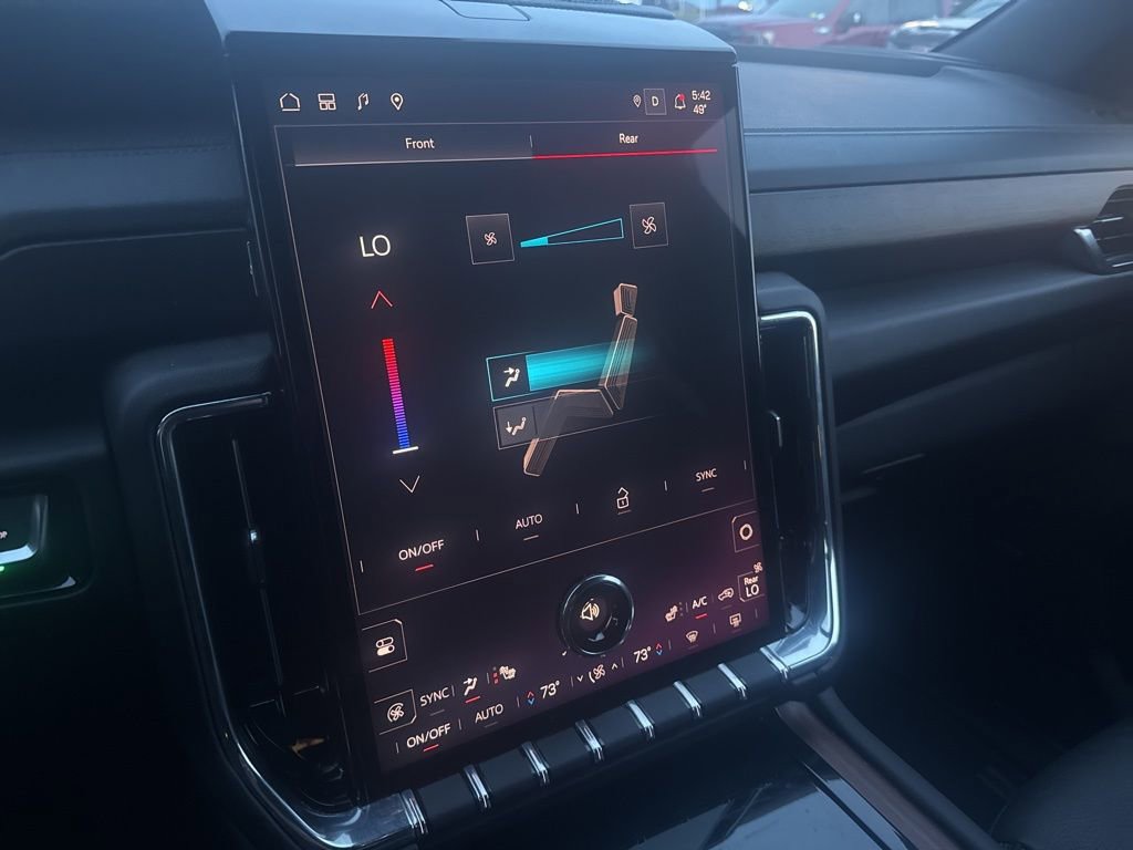 Used 2025 GMC Yukon XL Denali image 22