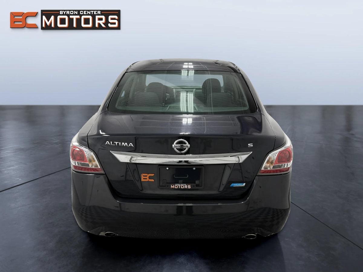 Used 2014 Nissan Altima 2.5 S FWD image 5