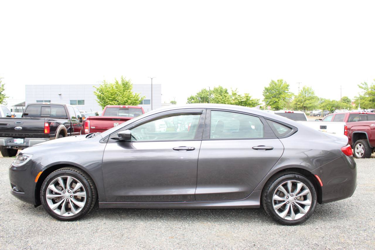 Used 2016 Chrysler 200 S AWD/4WD image 3
