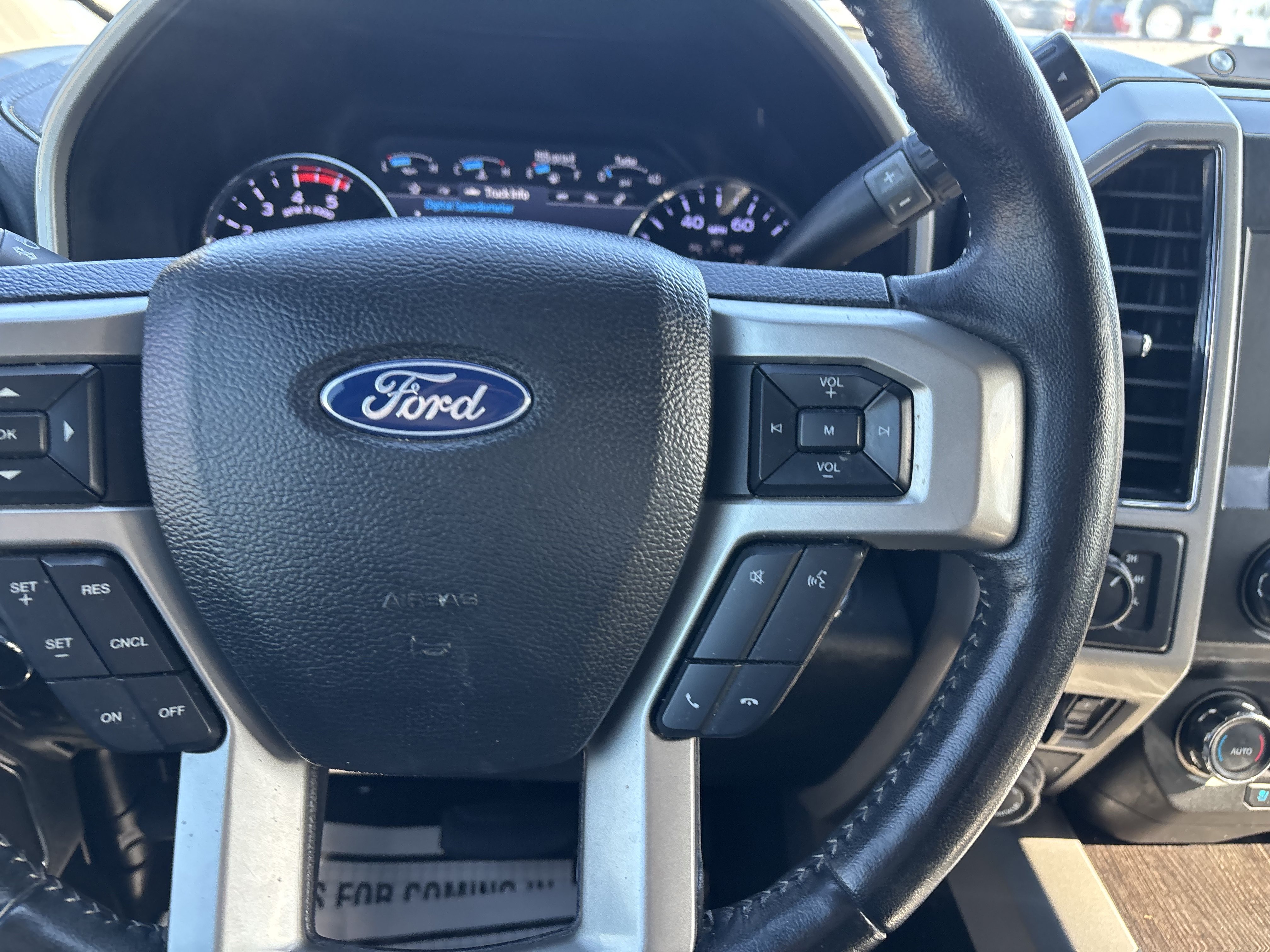 Certified 2021 Ford F250 Lariat w/ Lariat Ultimate Package AWD/4WD image 28